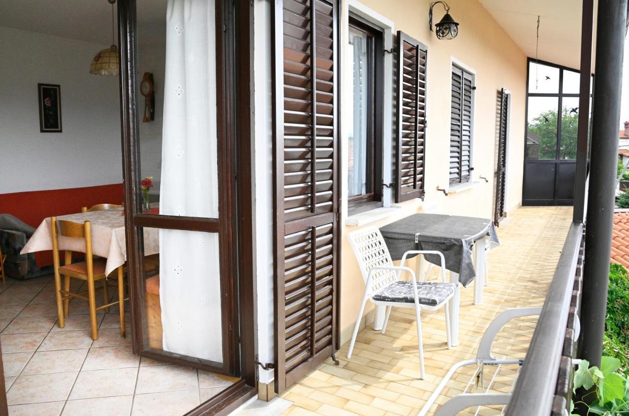 Dutovlje Apartma Cuk מראה חיצוני תמונה