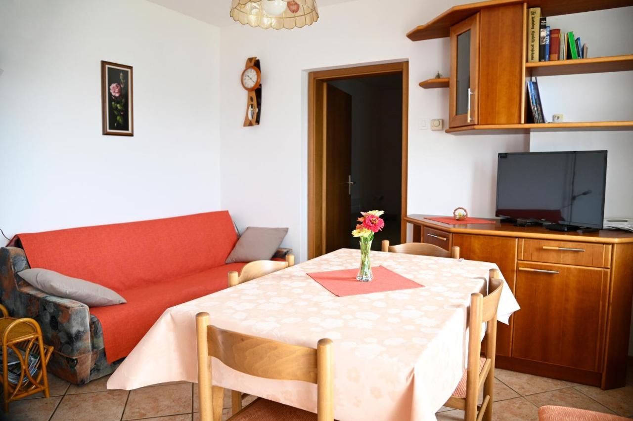 Dutovlje Apartma Cuk מראה חיצוני תמונה