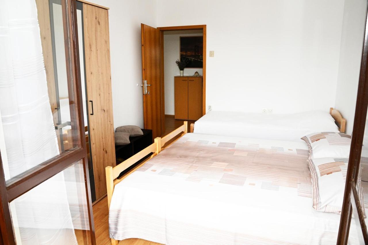 Dutovlje Apartma Cuk מראה חיצוני תמונה